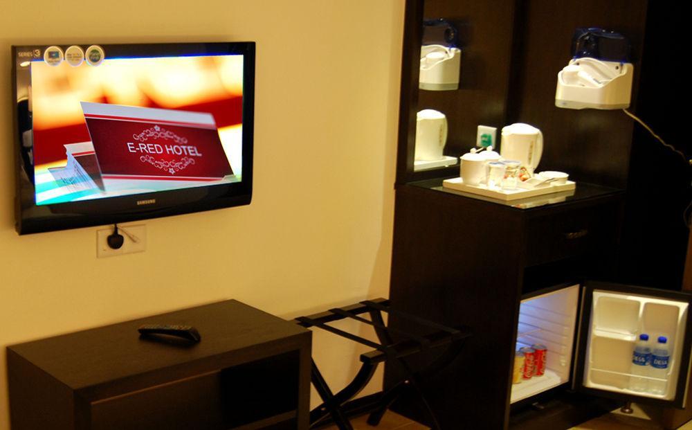 Ernes Hotel Bayu Mutiara Bukit Mertajam Zewnętrze zdjęcie